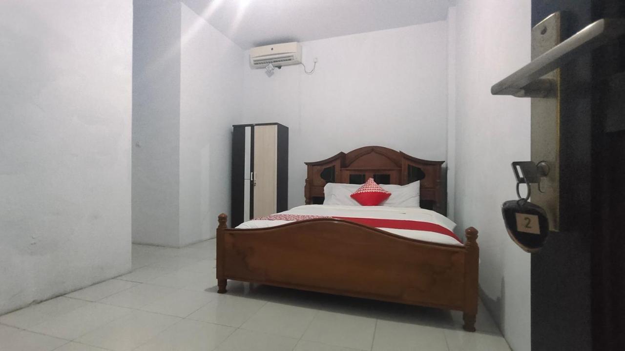 Oyo 90157 Griya Andon Syariah Hotel Cirebon Exterior foto